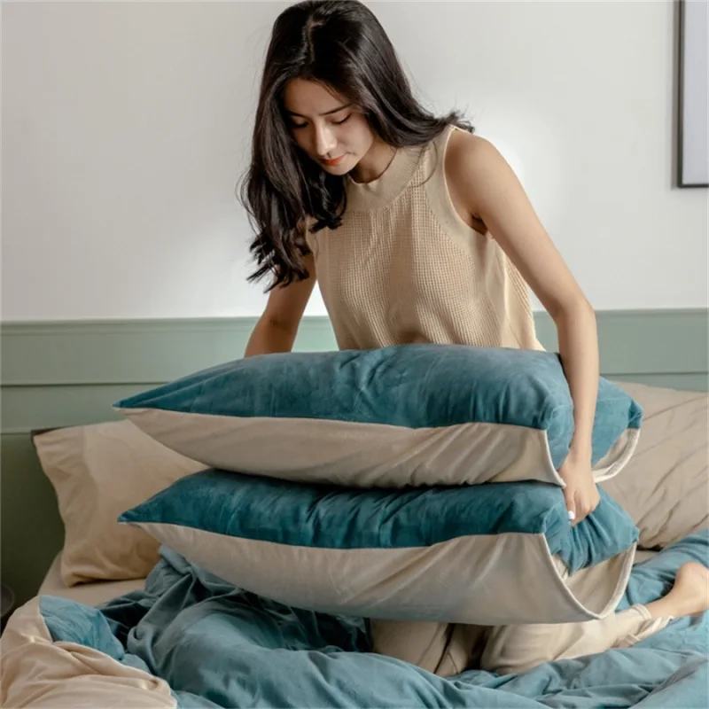 

Flannel Velvet Pillowcase for Beds Winter Home Use Bedroom Cushion Cover 48x74cm One Piece