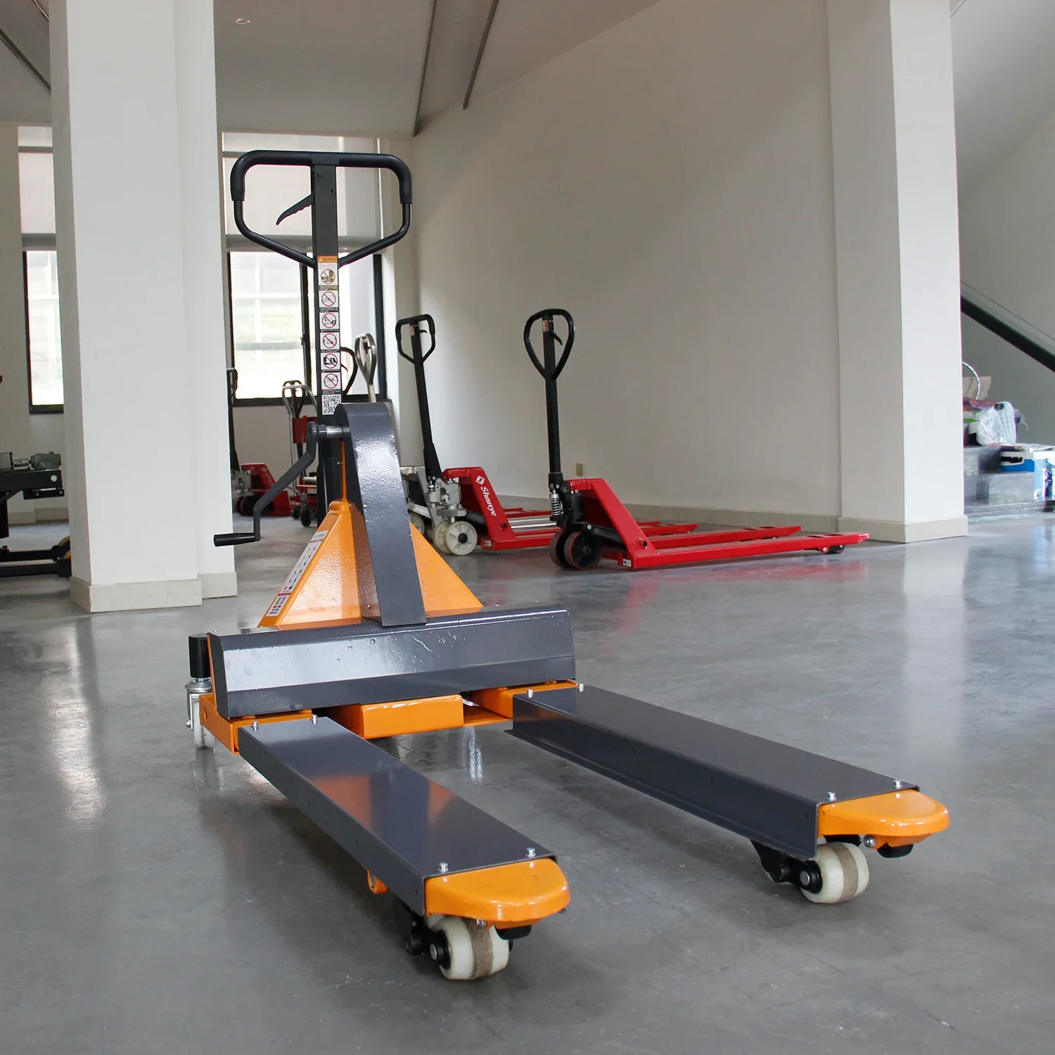

2000kg Hydraulic Adjustable Fork Width And Multi-function Hand Pallet Truck Manual Forklift