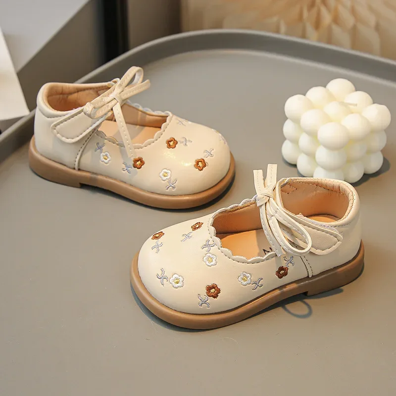 かわいい！☆Mary Jane☆●2つのローファー☆（22-524） Amazon.com | AlureAbys Women Vintage Mary Jane Shoes 50s Low