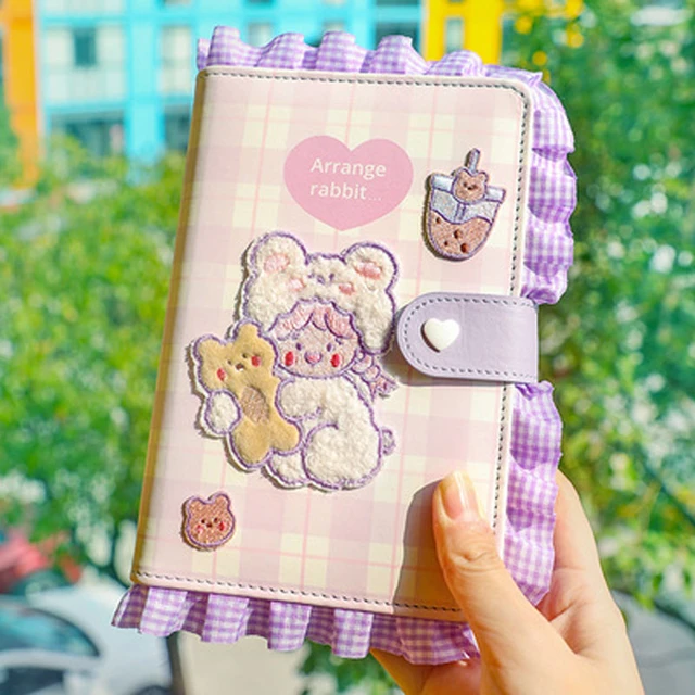 Cahier à spirale for Sale avec l'œuvre « lait kawaii » de l