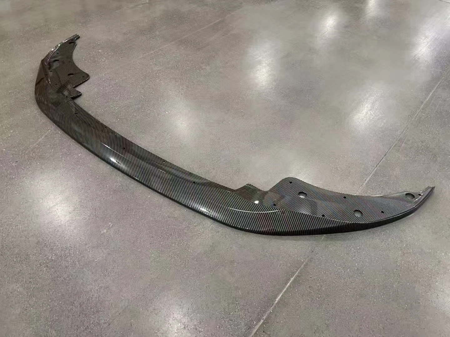 글로스 블랙 ABS 플라스틱 프론트 범퍼 스플리터 립 4 시리즈 G22 2021-2025 에어로 키트 HKM 볼트온 토우 훅 컷아웃 신제품 1년