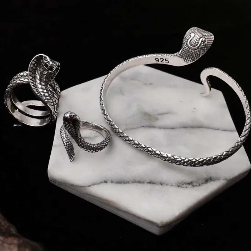  ں ũ ŷ Ŀ ,  ũ ־   