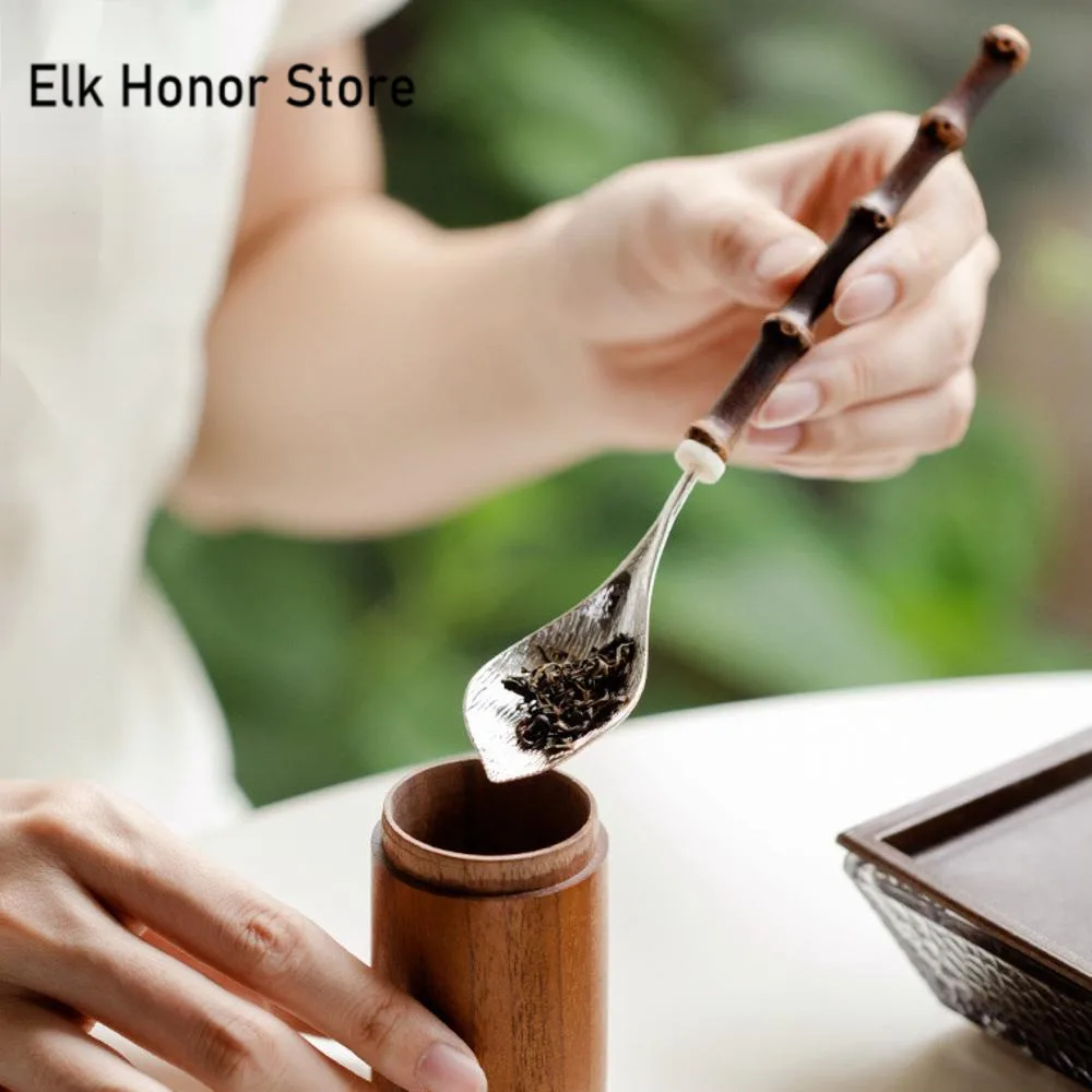 https://ae01.alicdn.com/kf/S567b3b79afc44ff6a0c68b9169a88d2fy/Chinese-Purple-Bamboo-Tea-Scoop-Handmade-Tin-Tea-Infuser-Spoons-Allocate-Shovel-Chahe-Household-Gourd-Awakening.jpg