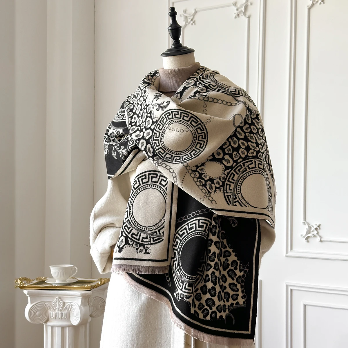 Luxury Winter Cashmere Scarf Women 2025 New Design Warm Pashmina Blanket Poncho Scarves Female Print Shawl Thick Foulard Bufanda