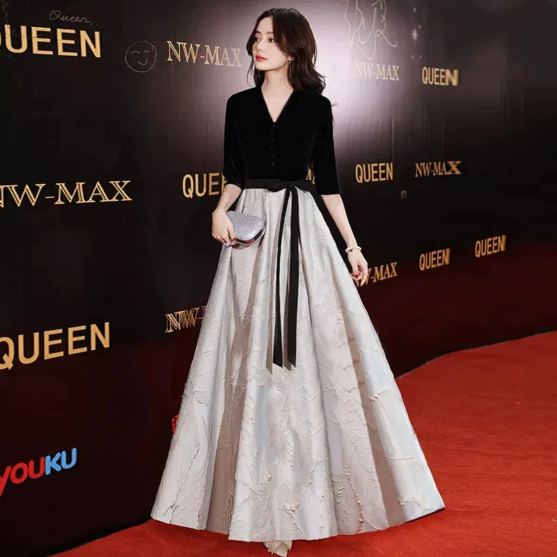 

Evening Dresses Zipper Velour Black Half Sleeves V Neck A-line Floor-length Plus size Customized Women Formal Dress RU157