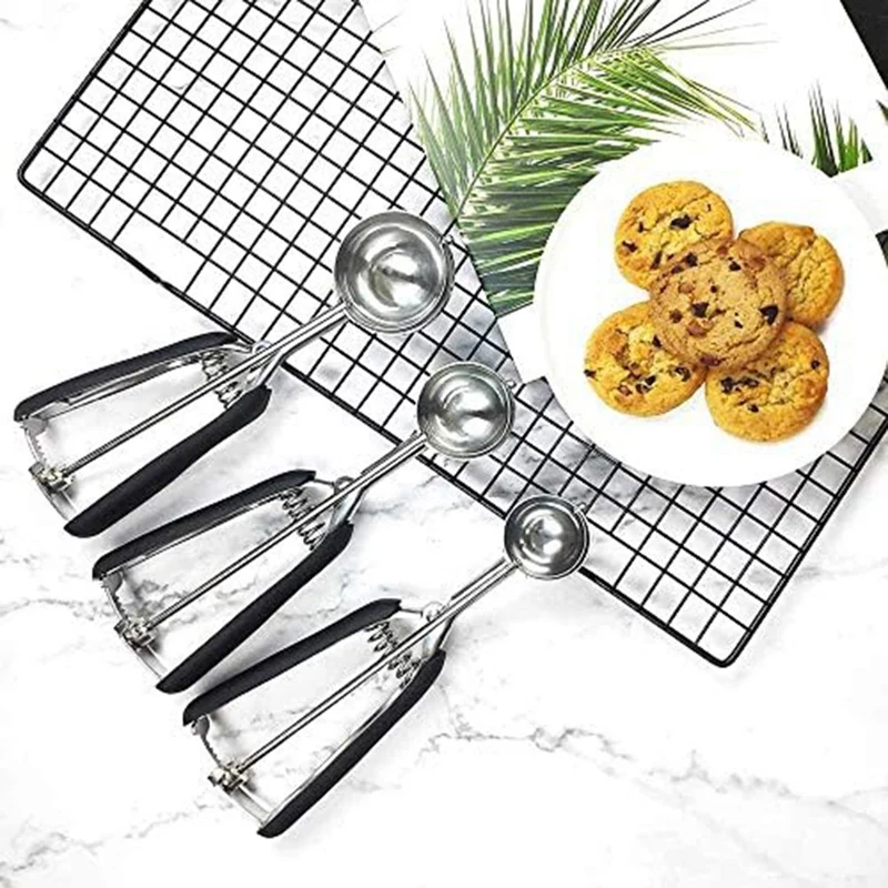 Cookie Scoop, Cookie Dough Scoop, Spring-Loaded Ice Cream Stainless Steel Comfortable Grip 21 X 4Cm Black