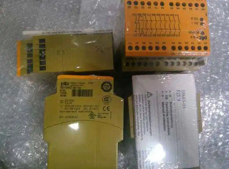 

750104 751104 750134 751107 777303 773400 777302 New Original Safety relay