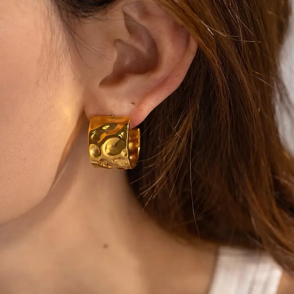 New Stainless Steel PVD Waterproof Multilayer Metal C-shape Hoop Earrings Smooth 18K Gold Plated Texture Earring Vintage Jewelry