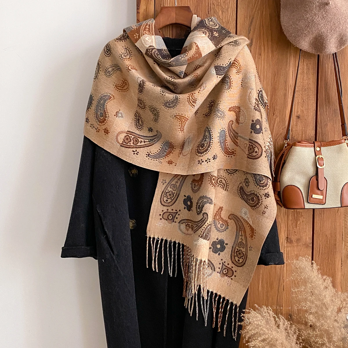National Style Paisley Print Scarf Soft Warm Long Tassel Pashmina Shawl Autumn and Winter Outdoor Coldproof Windproof Blanket