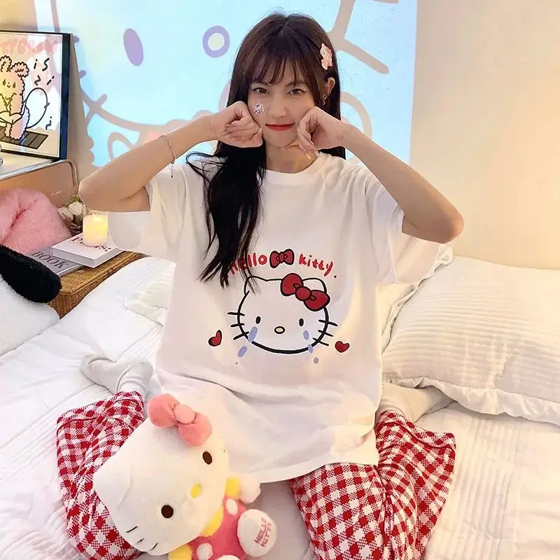 

Новая Пижама Kawali Sanrio, Hello Kitty Pompompurin в мультяшном стиле, брюки с коротким рукавом, домашняя одежда для отдыха, милый подарок для девушки