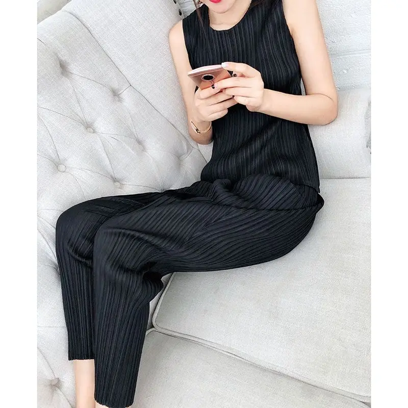 Рисунок 3 - Модный повседневный минималистичный