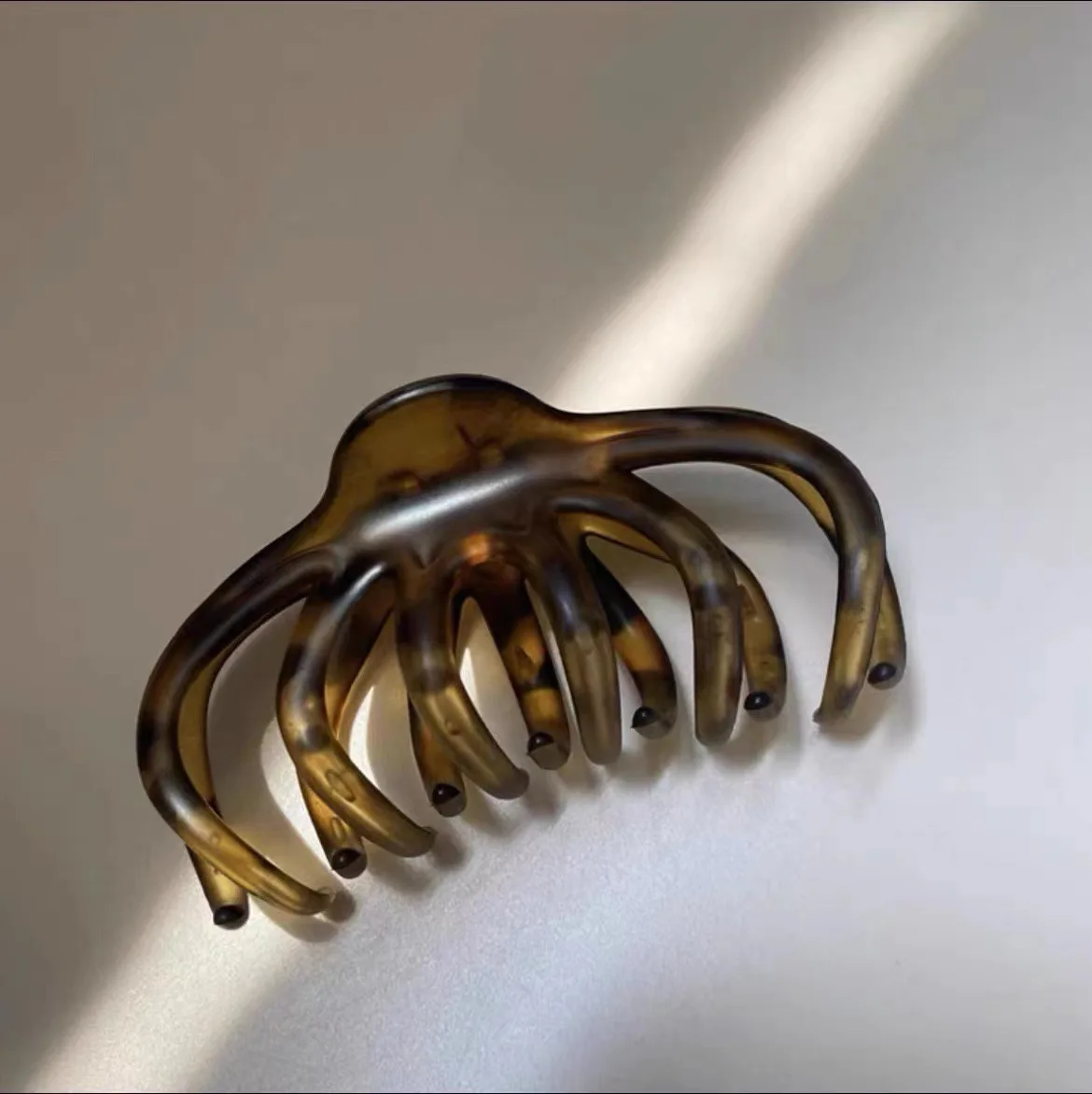 Рисунок 3 - Однотонные заколки для волос в Корейском стиле