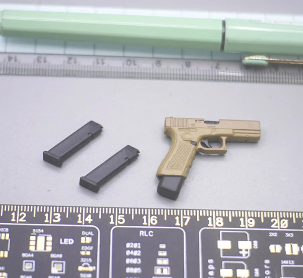 

1/6 Easy&Simple ES 06033 US Ranger Army Force Sand Color Secondary Pistol G17 with Clips Model For 12" Action Scene Component