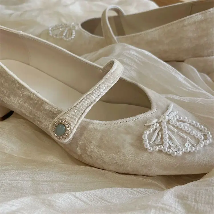 

heels Mary Jane shoes retro style woman