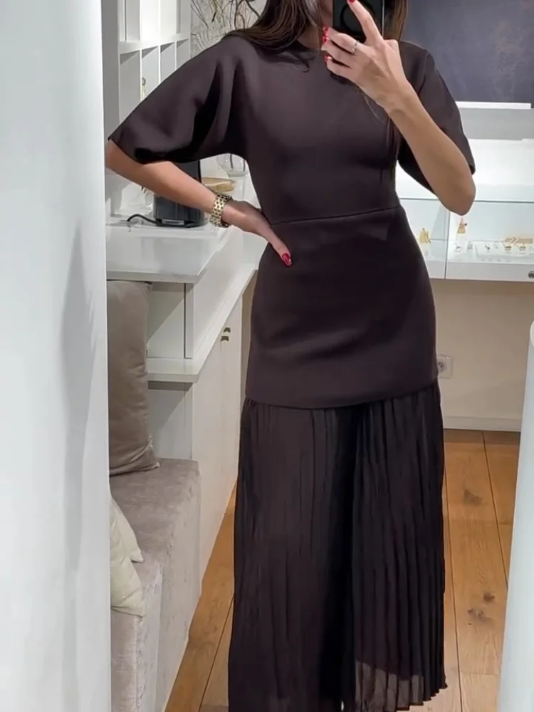 Elegant Solid Round Neck Fold Hem Women Long Dress Fashion Short Sleeve Slim Fit Maxi Dresses 2025 Lady Summer New Commute Robes 4
