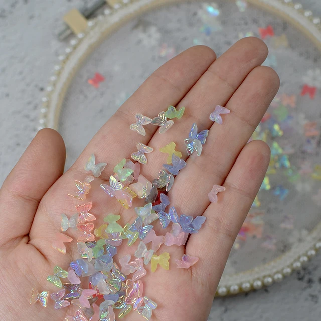 蝶　オーロラバタフライ　ネイル　デコ　パーツ　ランダム20こ 蝶 オーロラバタフライ ネイル デコ パーツ ランダム20こ ネイル