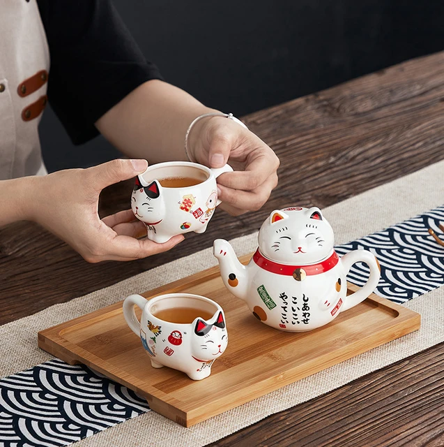 Firlar Japanese Ceramic Cat Teapot 320ML Maneki Neko Red Sturdy Coffee Pot  