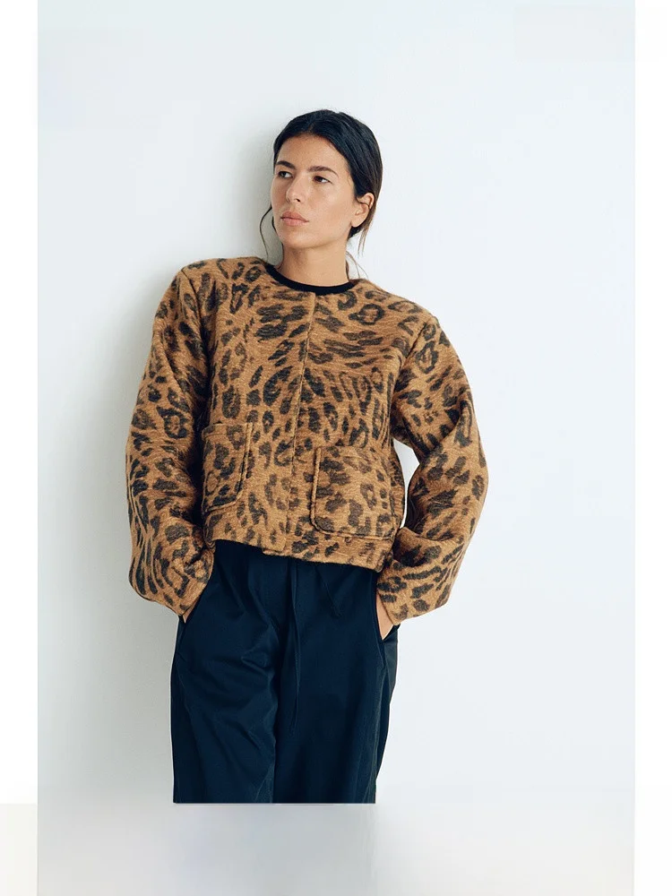 H&M  ª ѿ     Ʈ  Ҹ Ŷ 260477   00%  2024