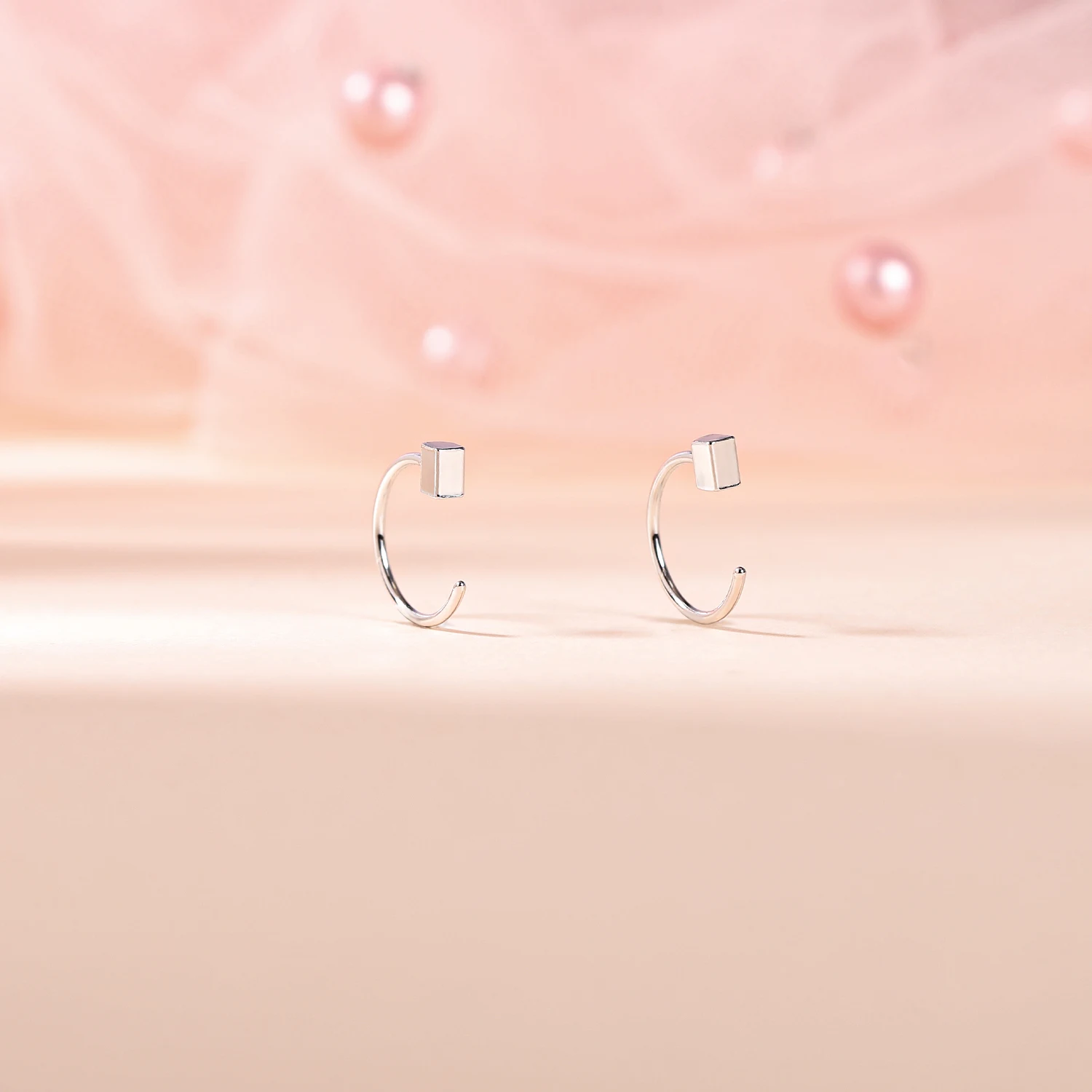 AOEDEJ 20G 2PCS 999 Sliver Open Earrings Jewelry Girl Cute Cat Heart Hoop Earring Crystal Opening Huggies Piercings Circle Ring 2