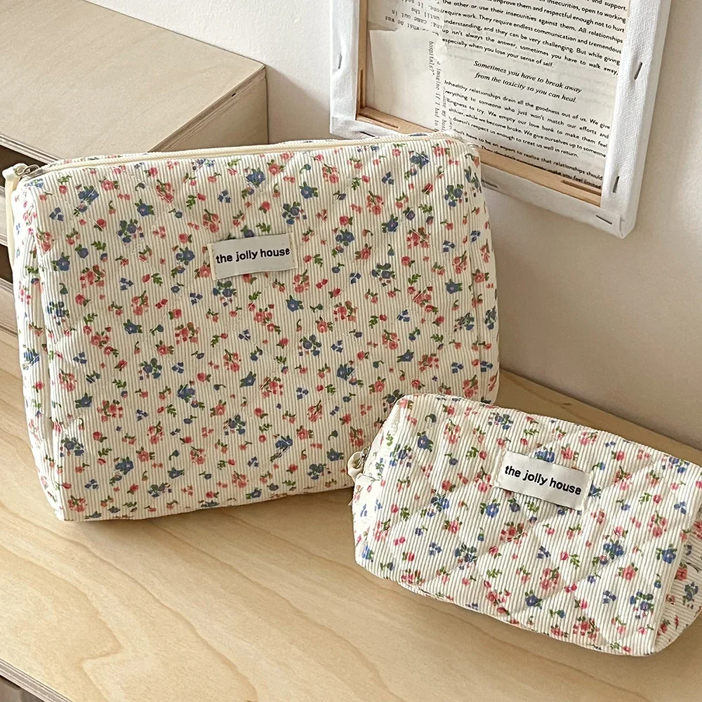 Wholesale Vintage Flower Women Quilted Bag Cotton Tote Portable Female Cosmetic Storage Handbag Zipper Makeup Bag Makeup Pouch