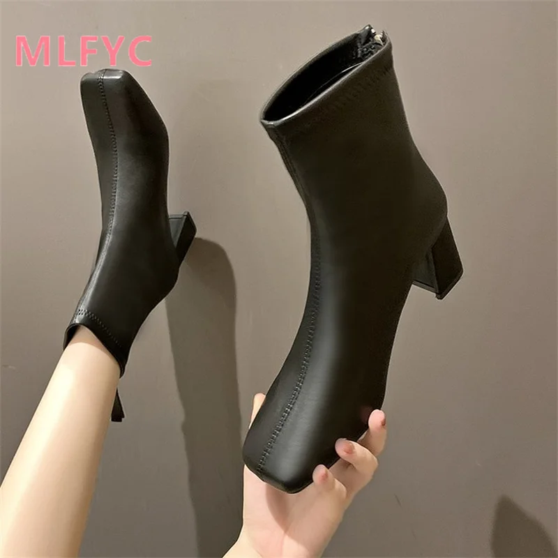 Autumn and Winter New female Large Short Boots High Heel Back Zipper Mid Sleeve Fashion Boots 2023 Warm Women's Boots