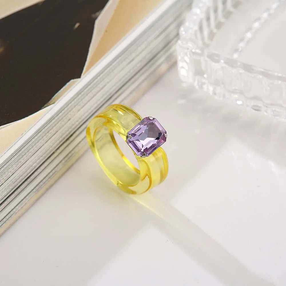 2025 Fashion Style Damen-Hip-Hop-Ring aus Acryl_voghion.com
