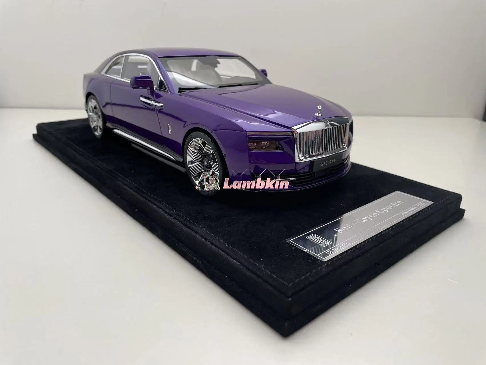 新品 1/18 オリジナルモデル ロールスロイス DF 1:18 ロールスロイス スペクター パープル レジン