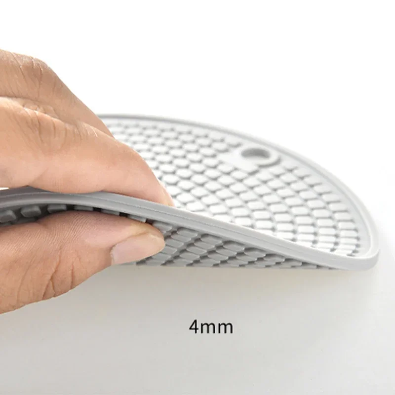 2Pcs Silicone Mat Nonslip Drink Cup Coaster Heat Resistant Pot Holder Round Hang Tableware Thicken Bowls Coffee Cup Placemats