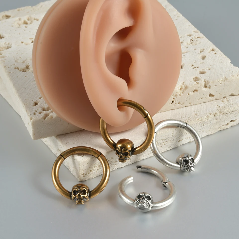 Satago | Orecchino A Bottone Finto Plug Dilatatore Da 4 Mm In Acciaio - Foto 5