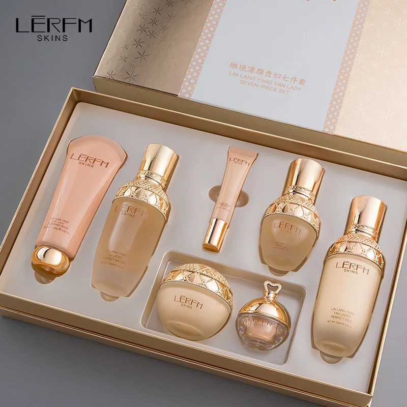 lady's-seven-piece-moisturizing-skin-care-sets-make-up-foundation