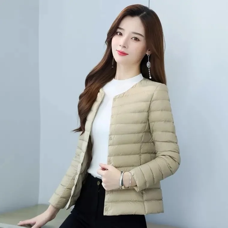 

Down cotton jacket for women, lightweight and short, with a small cotton jacket for warmth and a collarless inner lining.