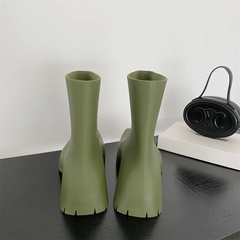 thumbnail image 5 of Botas de lujo para mujer, botas de diseñador de moda, botas cortas antideslizantes impermeables, punta cuadrada, botas de lluvia de plataforma cómodas para mujer de cuero suave, 5 of 5