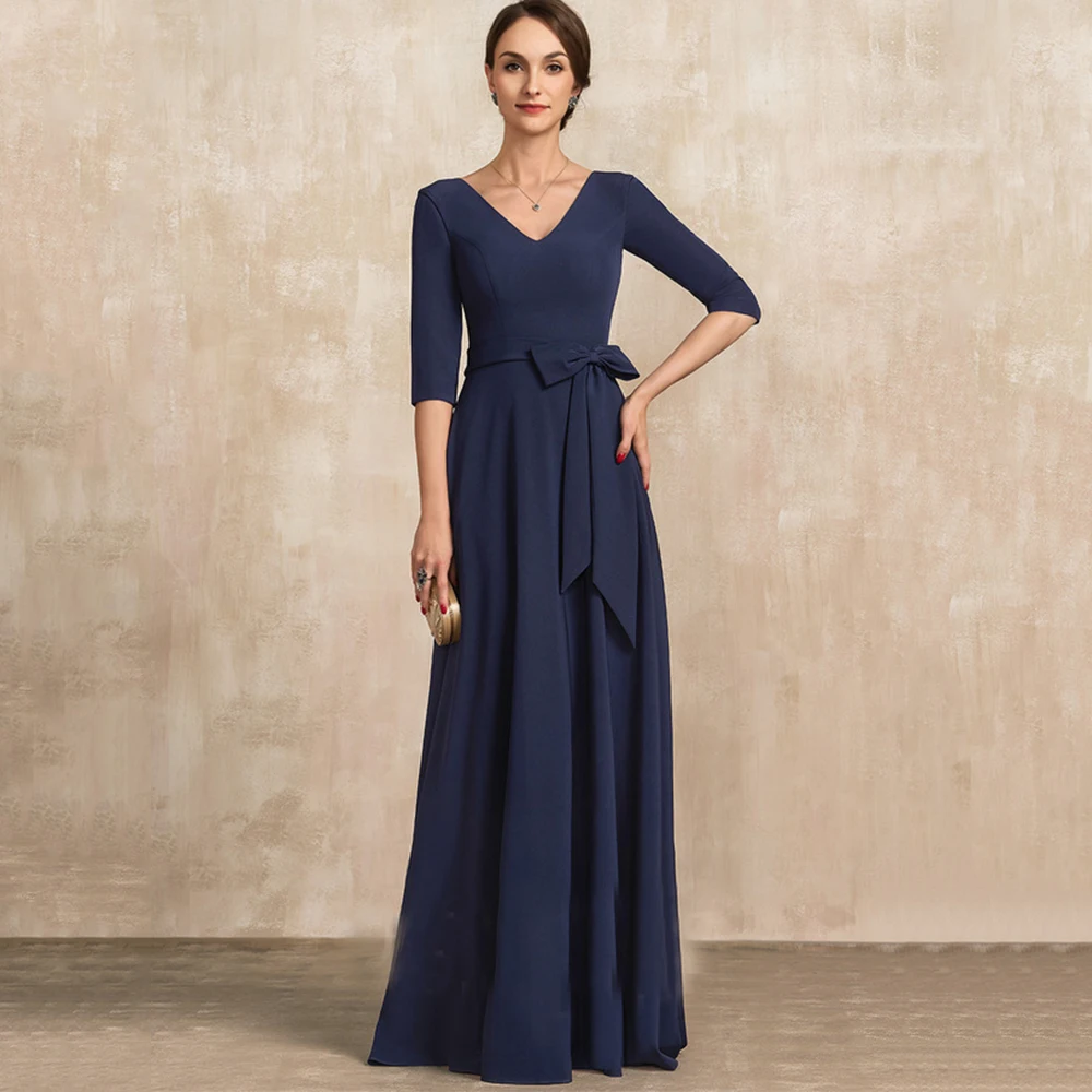 

Elegant Simple Half Sleeve Mother of the Bride Dresses Navy V-Neck A-Line Floor Length Wedding Party and Banquet Guest Gowns