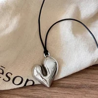LATS Red Heart Pendant Necklace Vintage 80s Aesthetic Love Inspired Choker New Fashion Romantic Heart Necklace for Women - Image 6