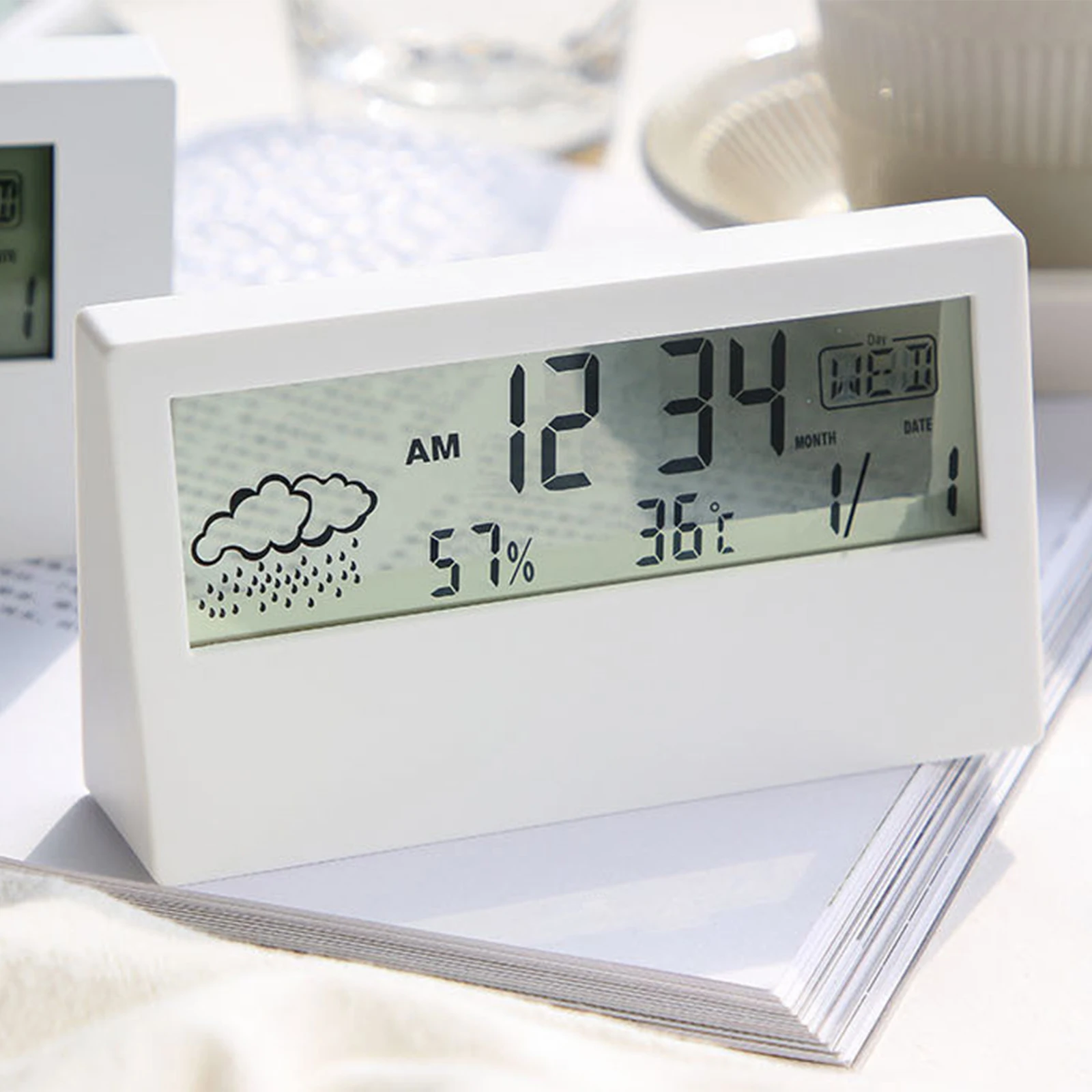 Large Digit Display Digital Alarm Clocks with Time Date Temperature Snooze Battery Powered Alarm Clocks for Kids Adults Elderly