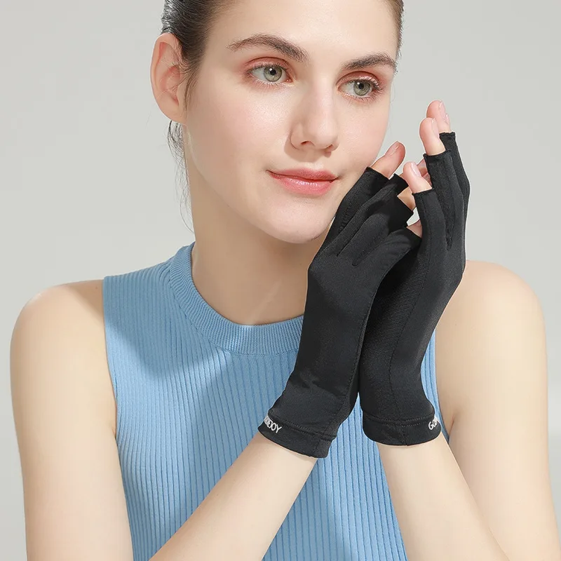 Gants de manucure