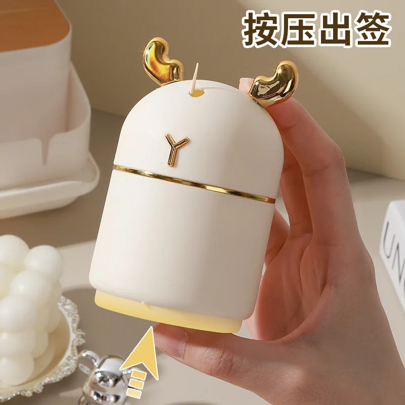 

Toothpick box high-grade high appearance level household personality creative cream wind deer toothtip barrel can