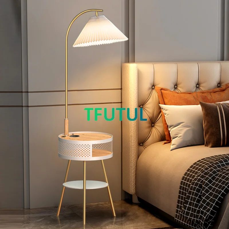 Treppiede Design soggiorno senza fili ricaricabile piuma Led lampade da  terra camera da letto con tavolo in legno lampada da comodino Home Deco -  AliExpress