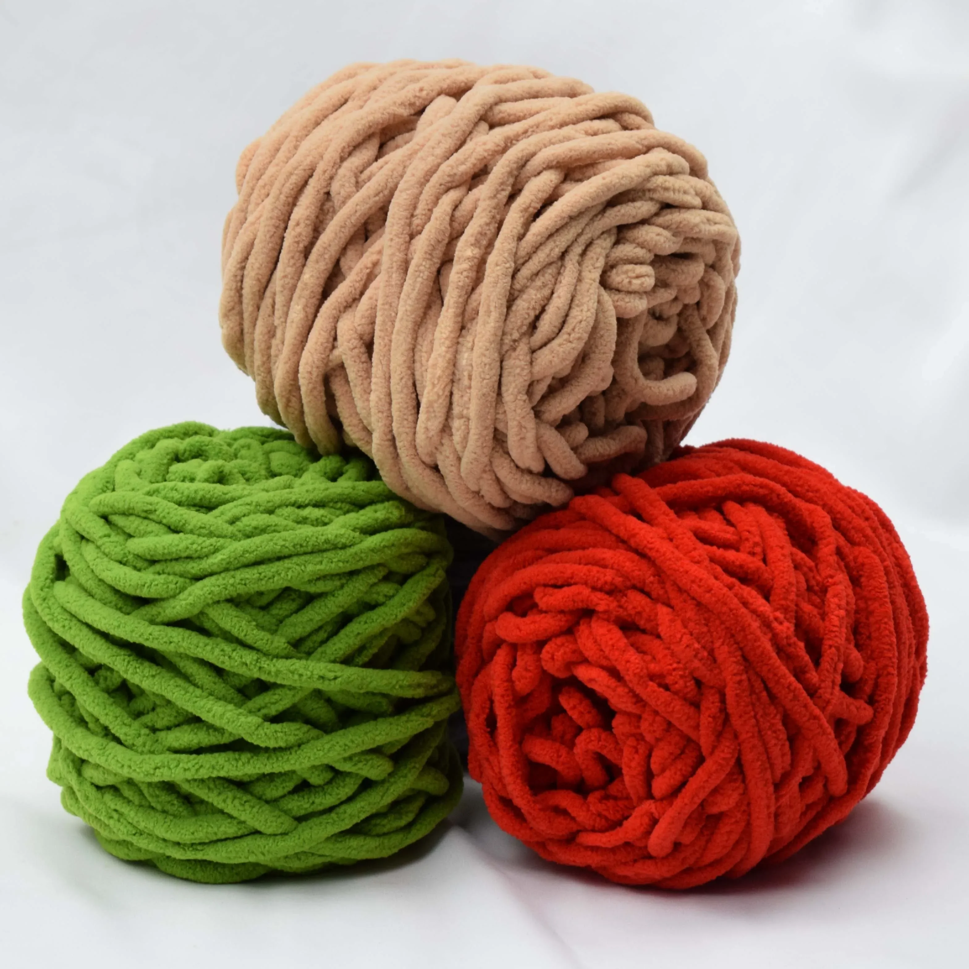 100g/ball Soft Milk Cotton Blends Polyester Blended Chenille Wool