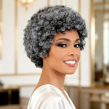 Parrucca Grigia in Capelli Umani per Donne, Corta e Riccia con Frangia, per Uso Quotidiano (Mamma/Nonna), 6 Pollici, Ricci Voluminosi, Realizzata Interamente a Macchina