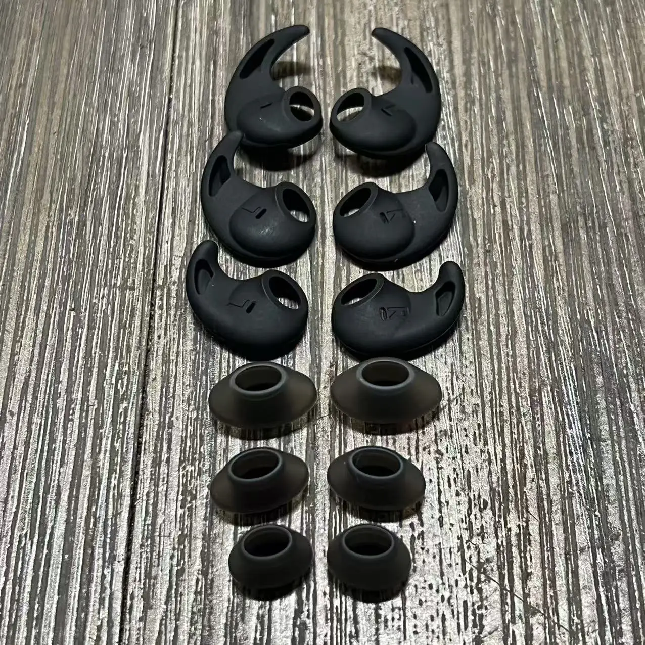 Genuine Silicone Earbuds Replacement for In-ear Wireless Earphones