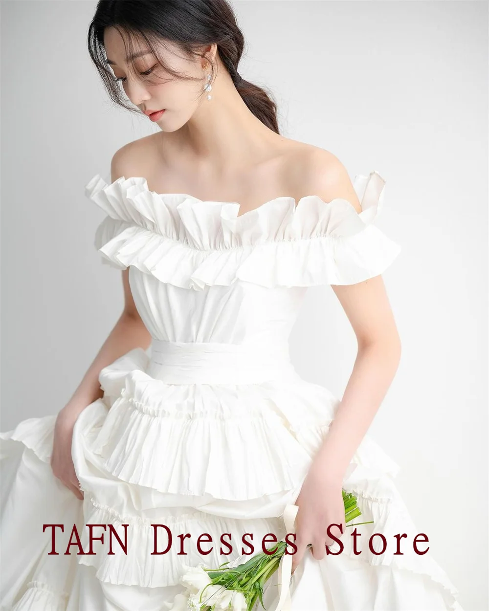 TAFN Retro A-line Wedding Shooting Dresses 웨딩드레스 Off the Shoulder Pleat Ruffle Bridal Gown Floor-Length Korea Reception Dress 2