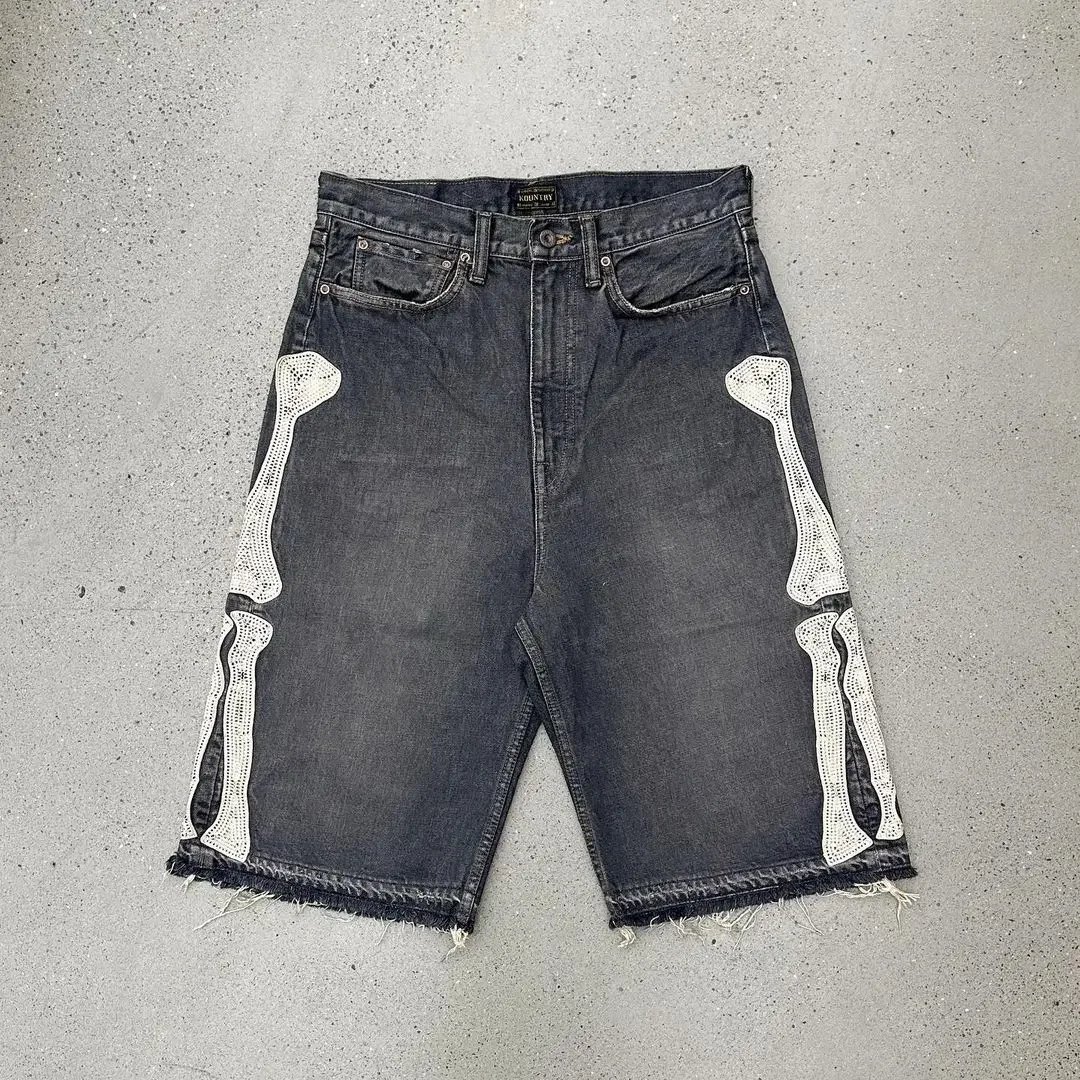 Spliced bone embroidered denim shorts for couples in summer street washed fashion distressed loose trendy retro quarter pants
