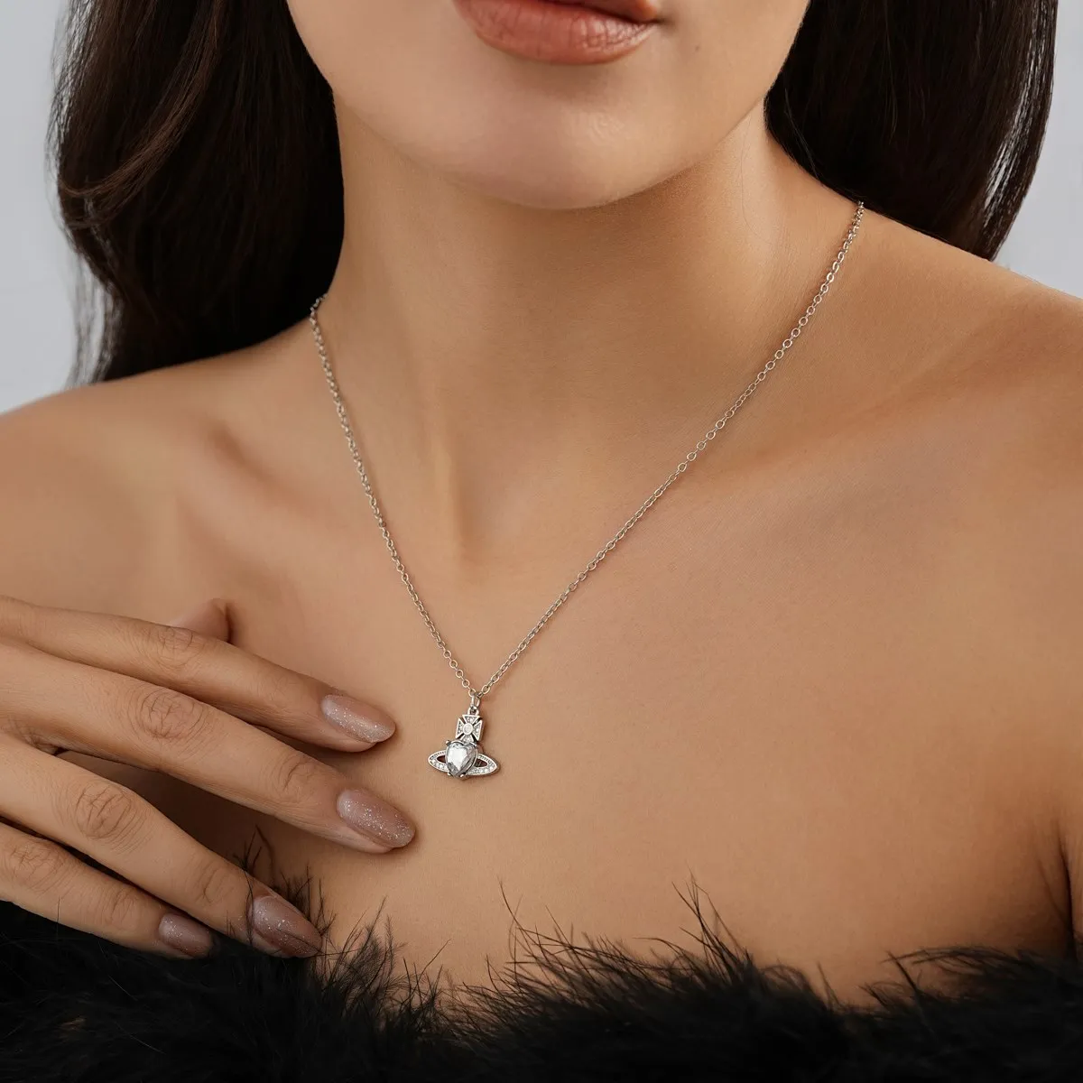 

Модное и креативное женское ожерелье, модное очаровательное женское романтическое ювелирное изделие для выпускного вечера, оптовая продажа, прямая продажа