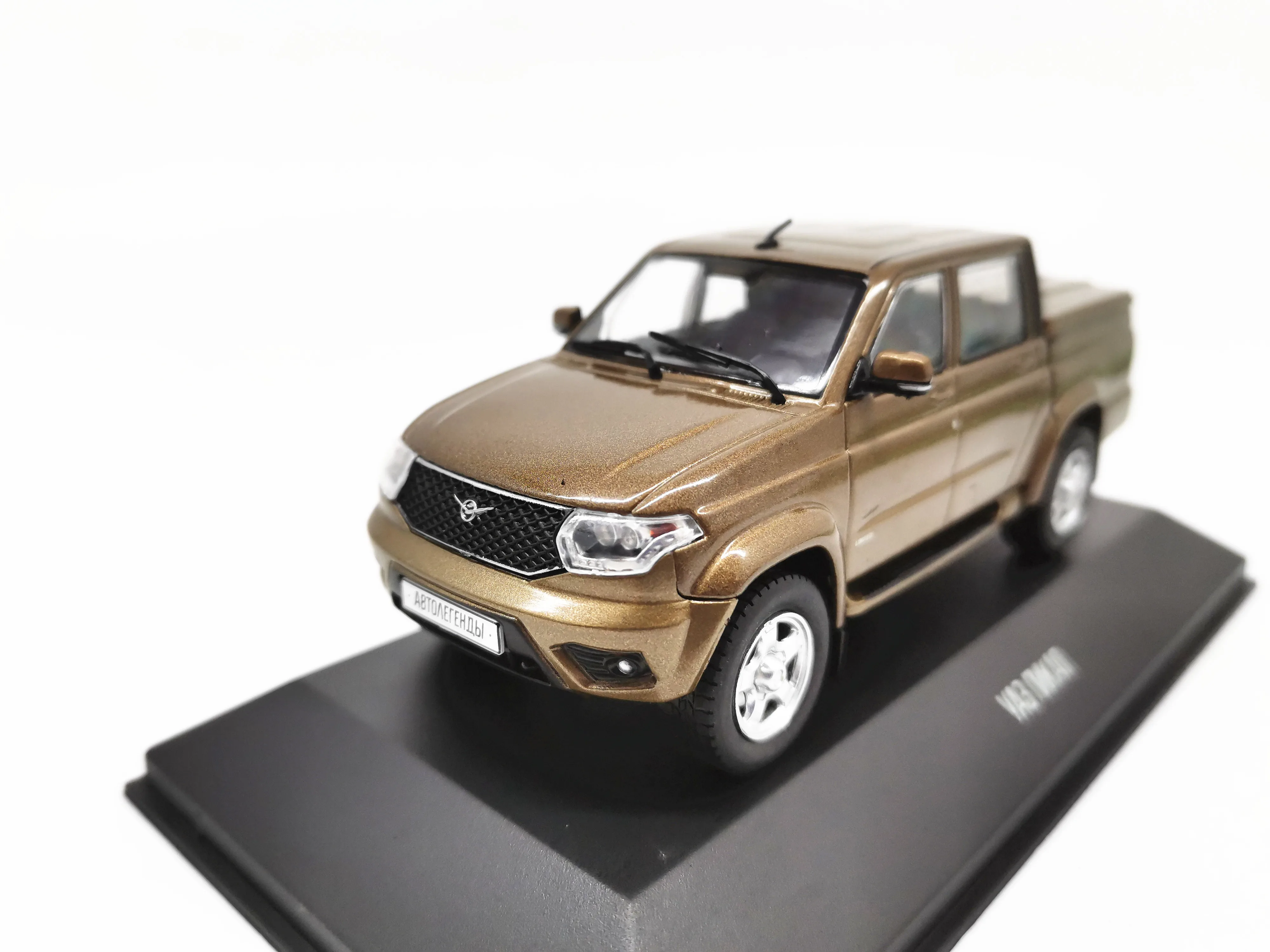 

1/43 YA3 NNKAN