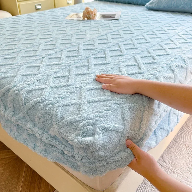 1 pc Flannel Fleece Bed Sheet for Winter Warm sofa bed matrimonial Coral Fleece Fluffy Fitted Sheets for Double Beds Sheets 2