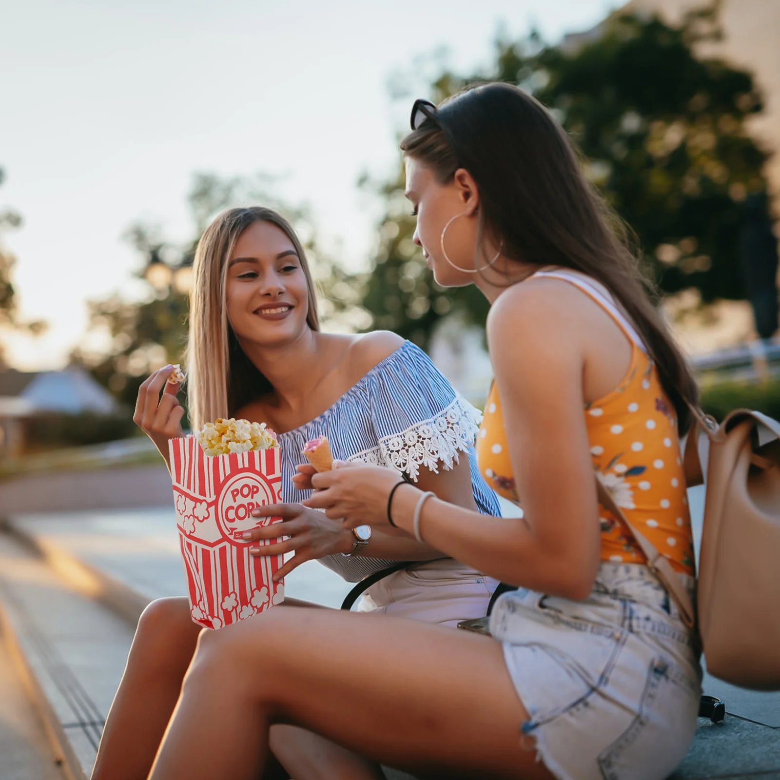 

Paper Popcorn Bags Disposable French Fries Bag Grease Resistant Popcorn Containers