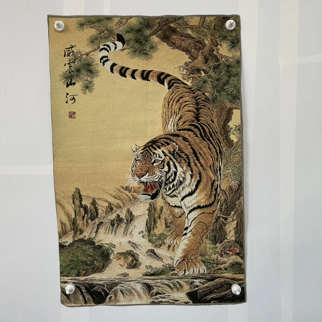 

Free Delivery China Elaborate Silk Embroidery Good Luck“Tiger”Geomantic Thangka Painting Mural Household Decoration