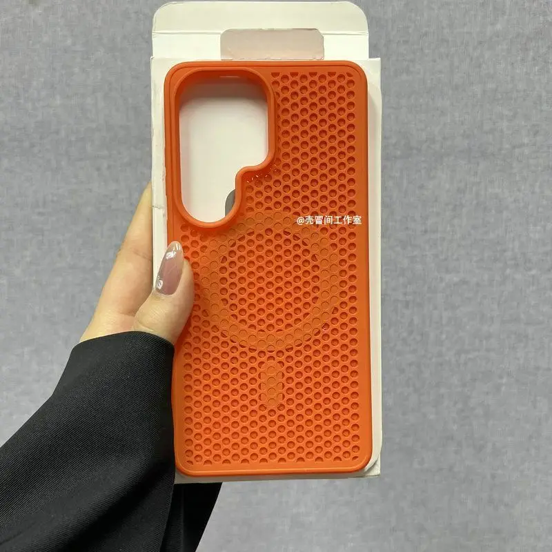 Cooling Breathable Matte Thin and Light Back Cover with Heat Dissipation