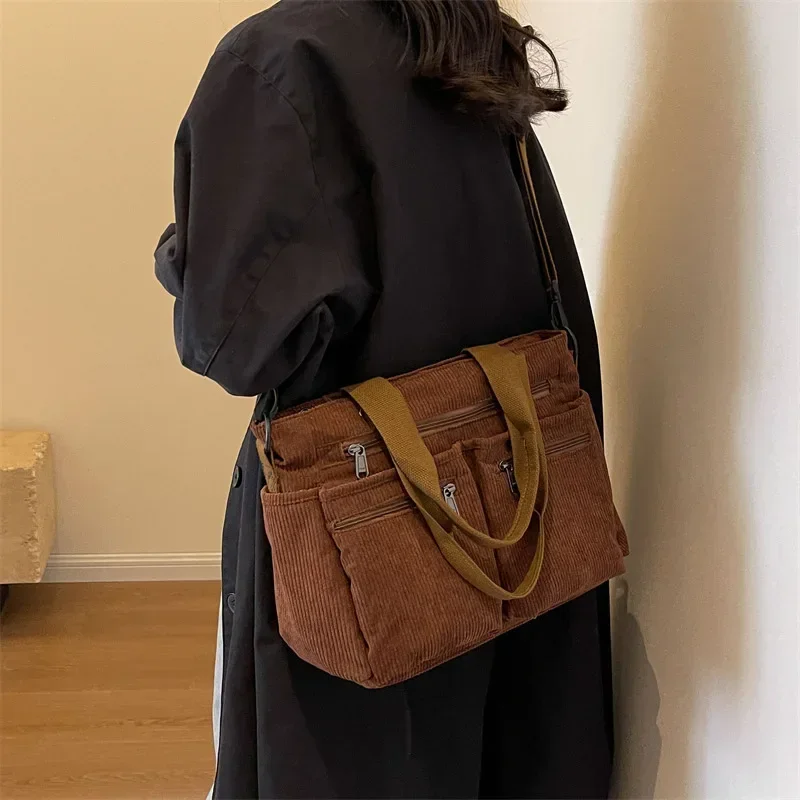 Borse a tracolla casual in velluto a coste Borsa a tracolla portatile per mummia per pendolari di grande capacità Borse da campeggio multistrato - immagine 3
